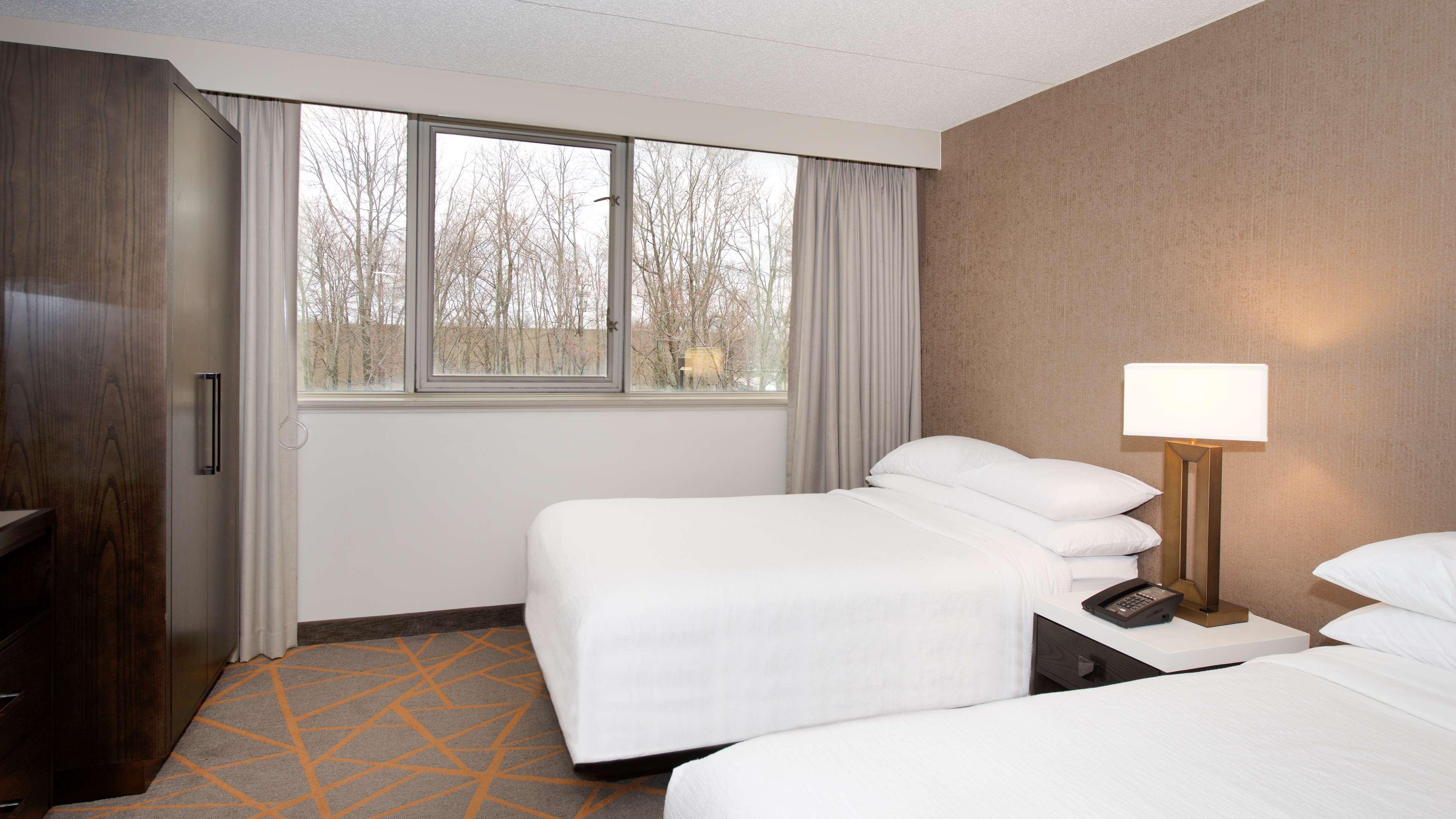 Embassy Suites By Hilton Cincinnati Northeast - Blue Ash Екстер'єр фото
